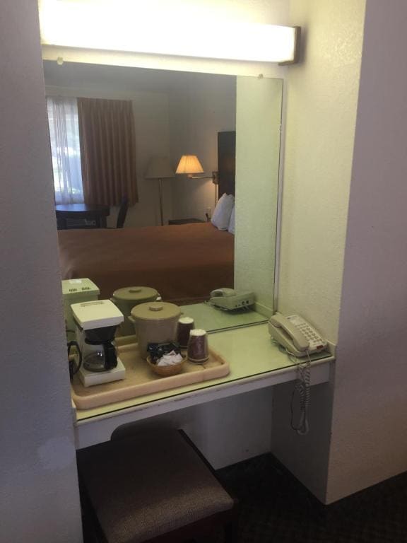 Bestway Inn - View 4