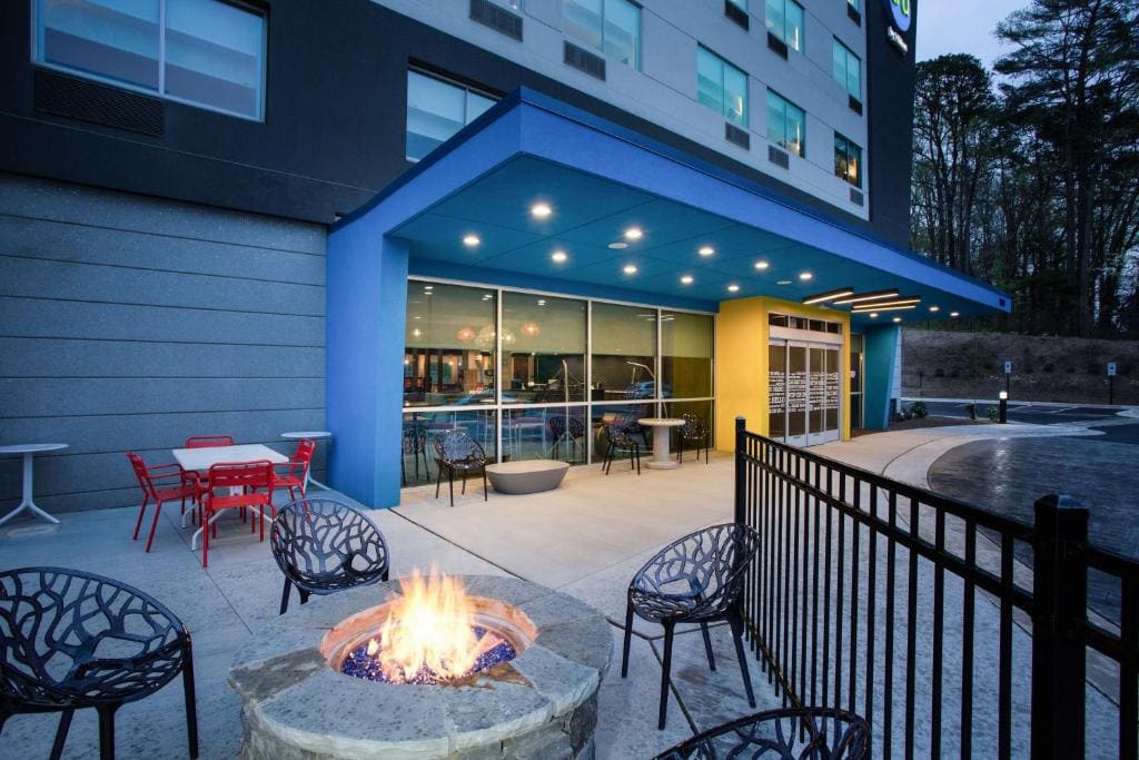 Tru by Hilton Asheville Blue Ridge Parkway - View 6