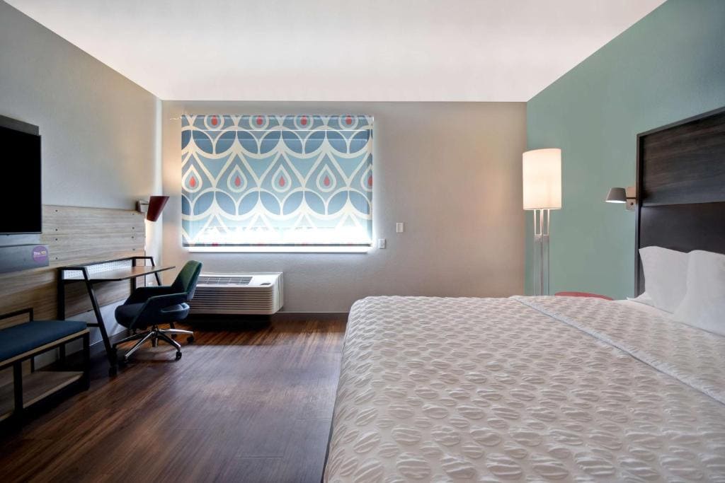 Tru By Hilton Auburn, In - View 7