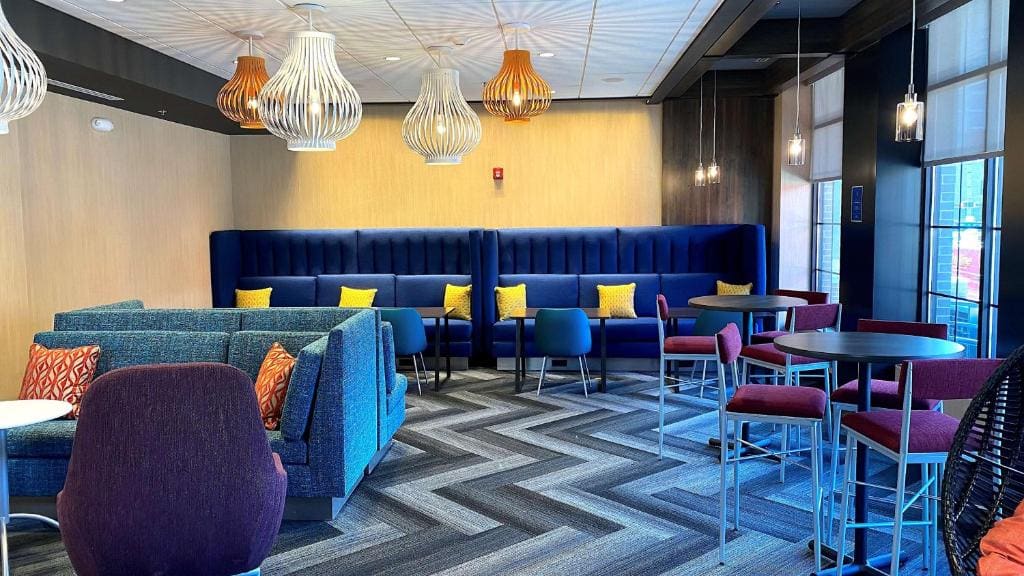 Tru By Hilton Baltimore Harbor East - View 3