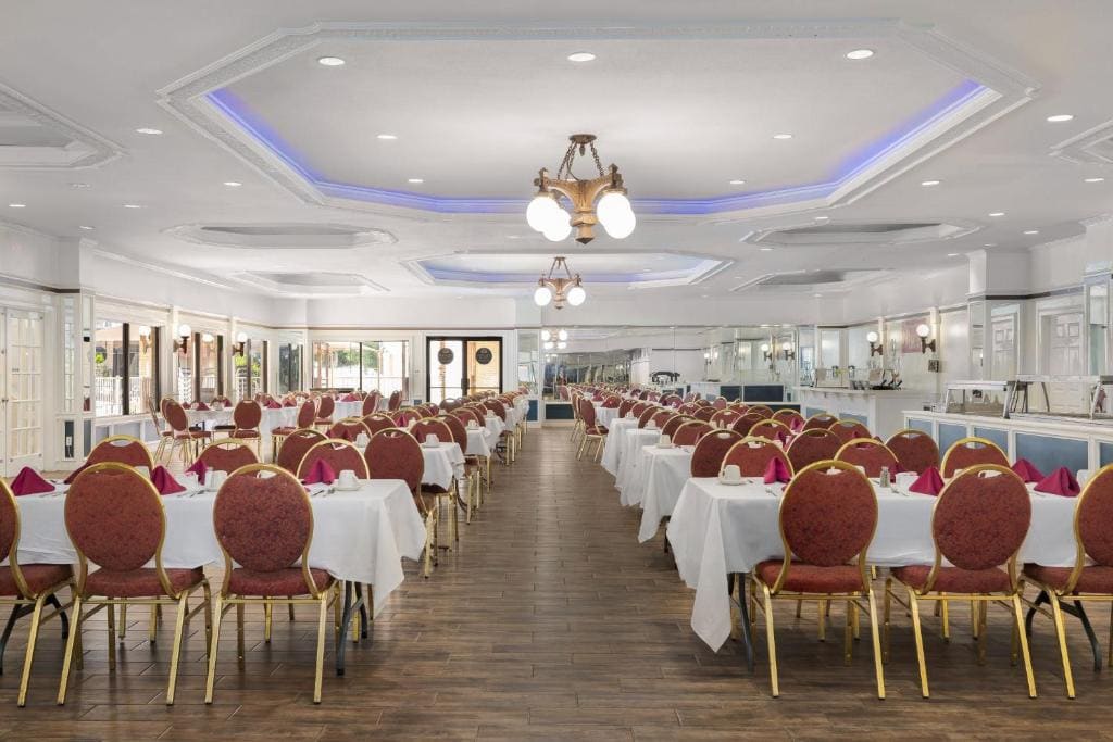 Victoria Palms Inn and Suites - View 3