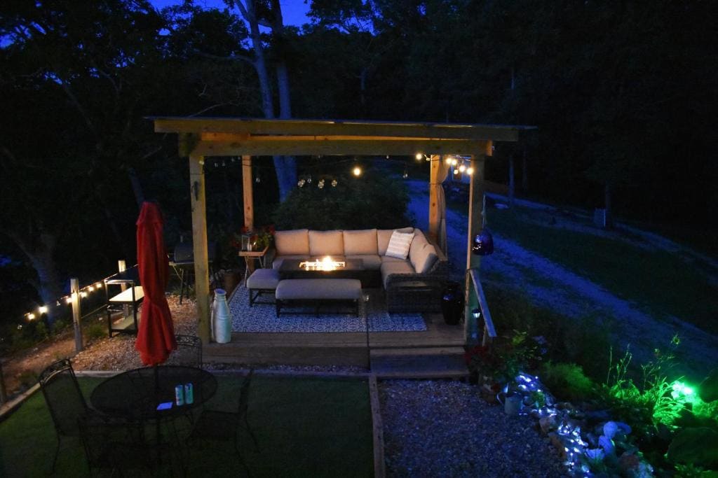 WATERFRONT LUXURY GLAMPING DOME - View 4