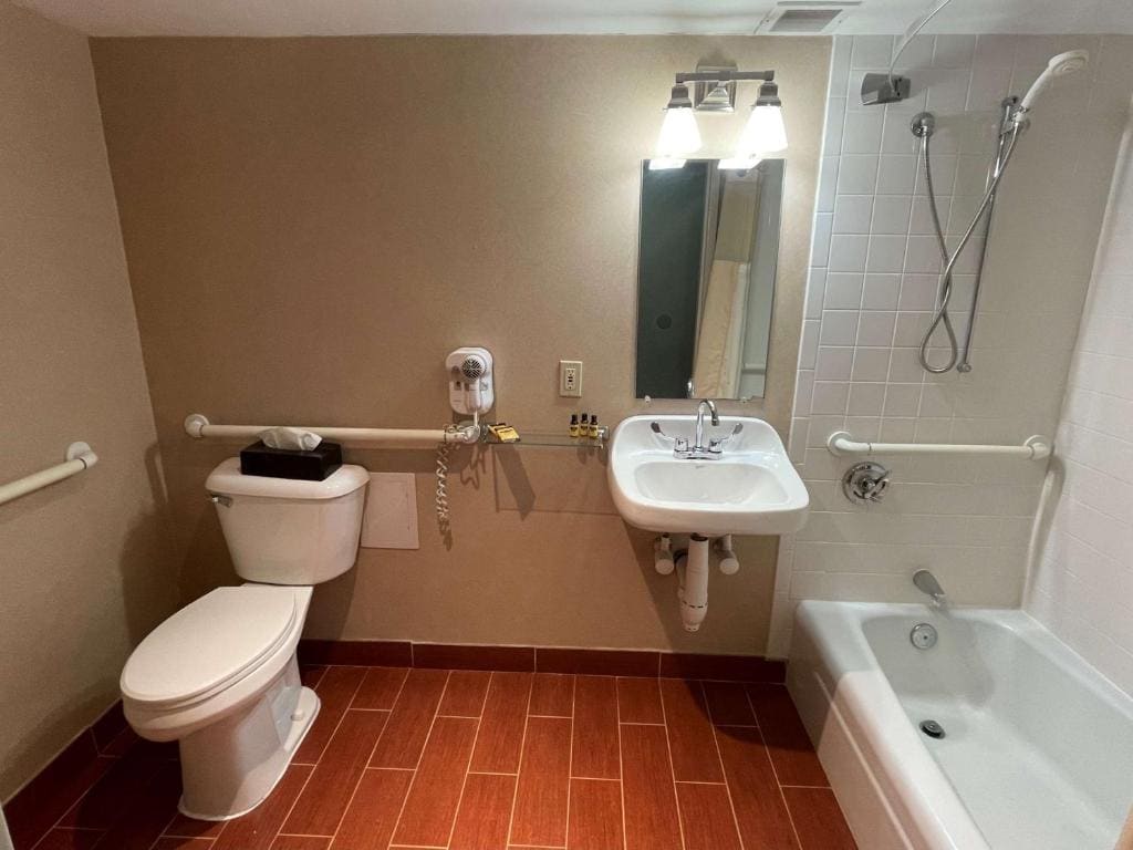 Best Western Plus Waterville Grand Hotel - View 7