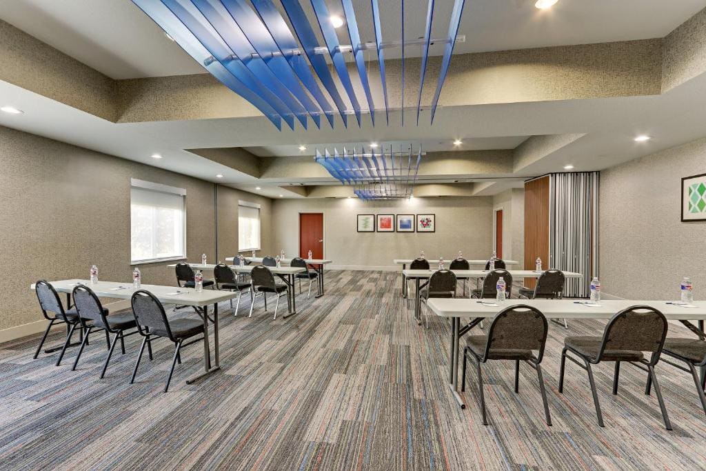 Holiday Inn Express Hotel and Suites Weatherford by IHG - View 5