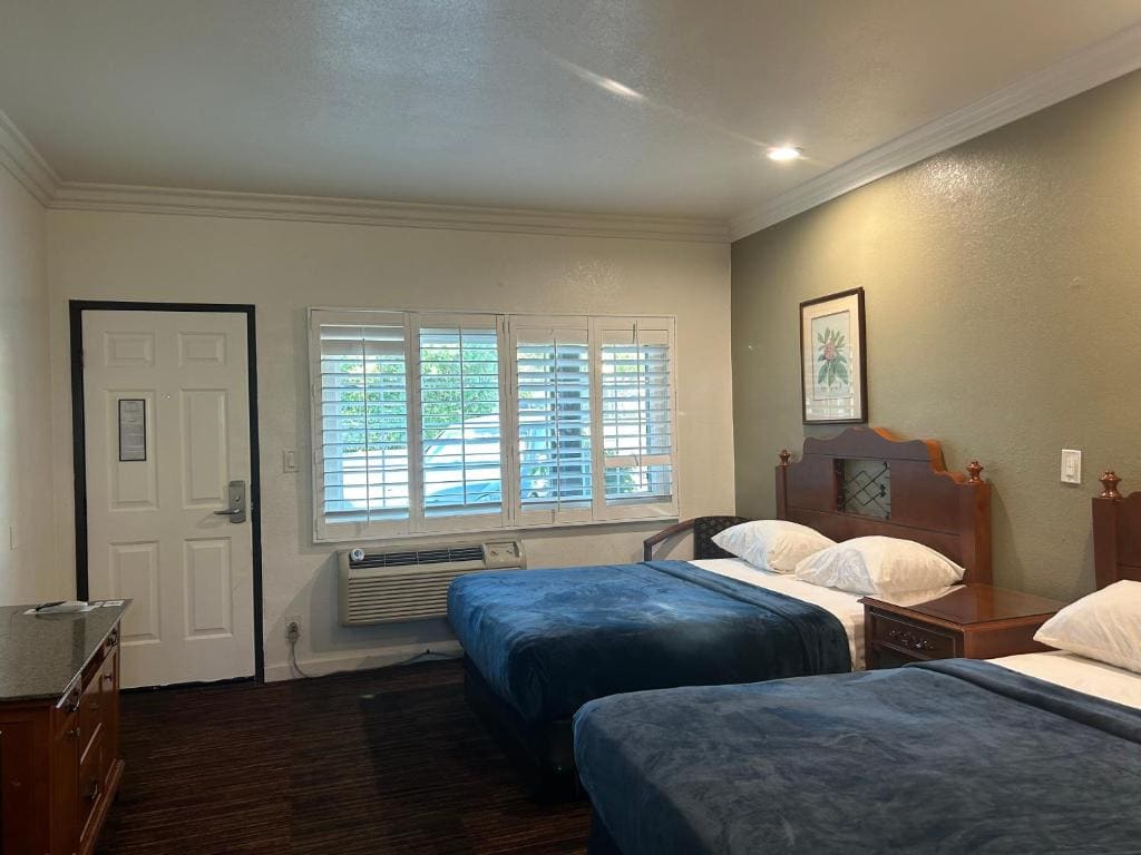 Welcome Inn - View 2