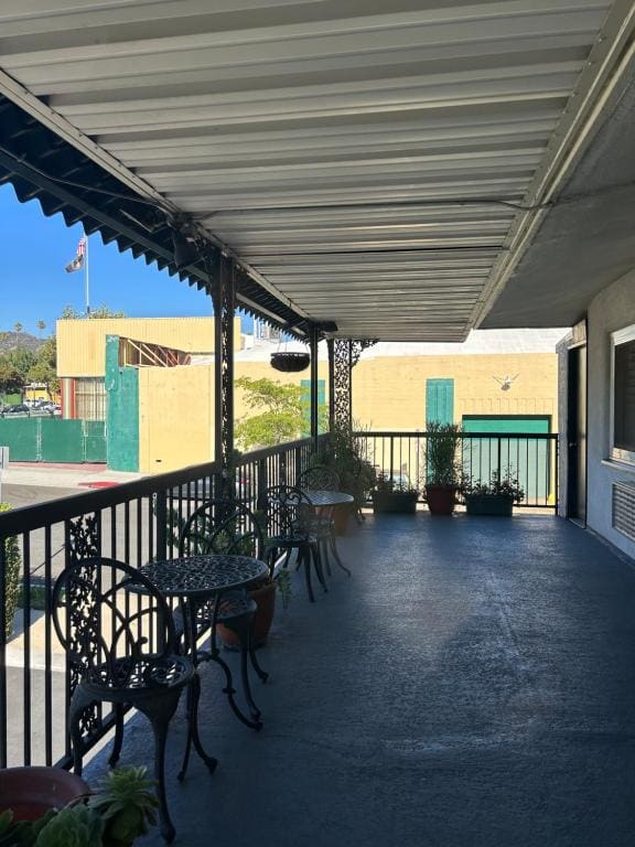 Welcome Inn - View 5