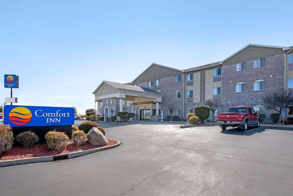 Comfort Inn Fremont - View 5