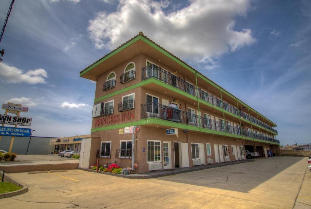 Princess Inn - Main view