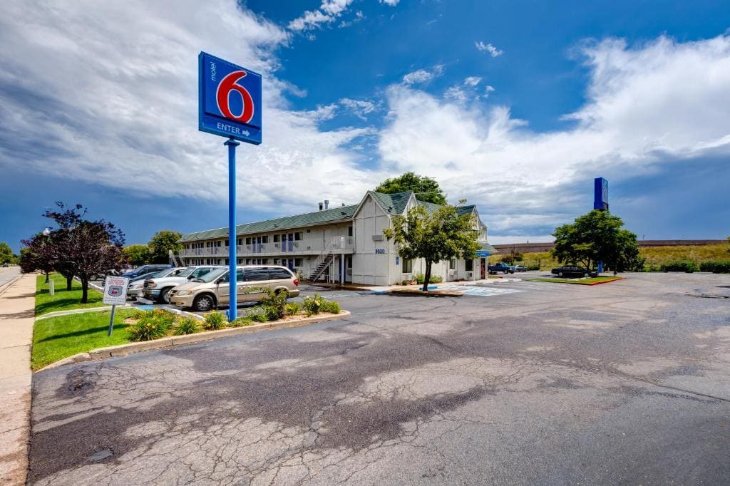 Motel 6-Wheat Ridge, CO - West - Denver North - View 4