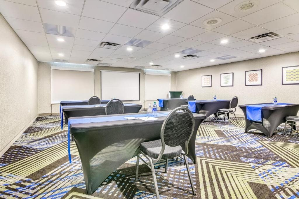 Holiday Inn Express & Suites Longview North by IHG - View 6