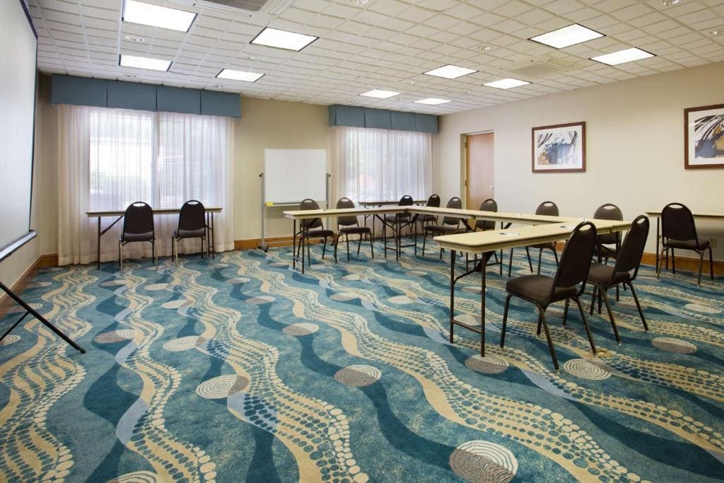 Wingate by Wyndham Garner/Raleigh South - View 5