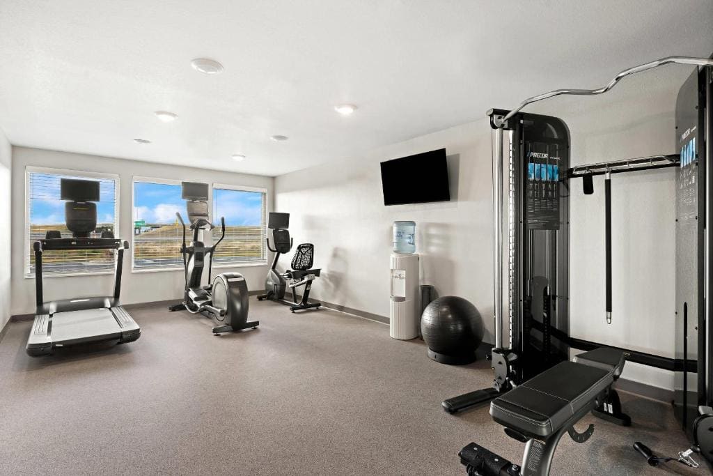 WoodSpring Suites Billings - View 5