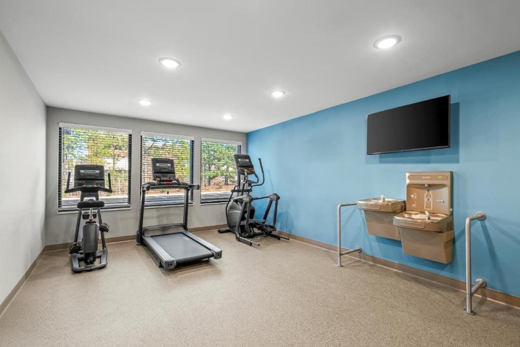 WoodSpring Suites Charlotte Northlake - View 4
