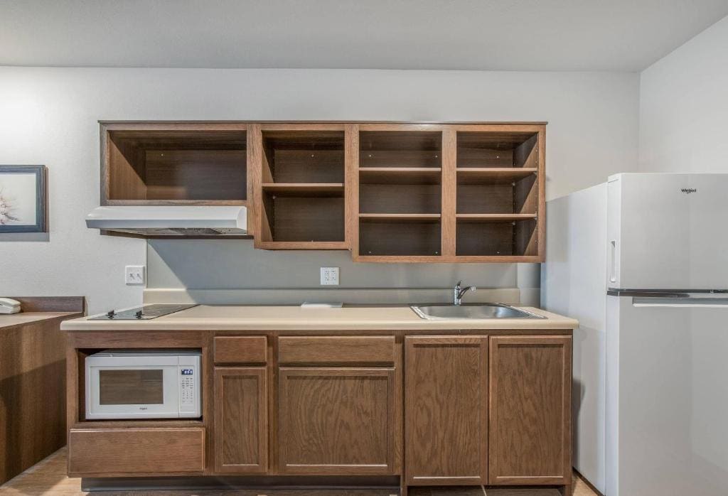 WoodSpring Suites Chicago Midway - View 5