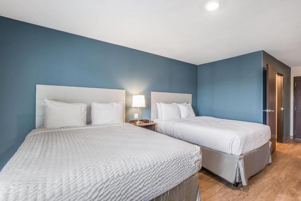 WoodSpring Suites Chicago Midway - View 4