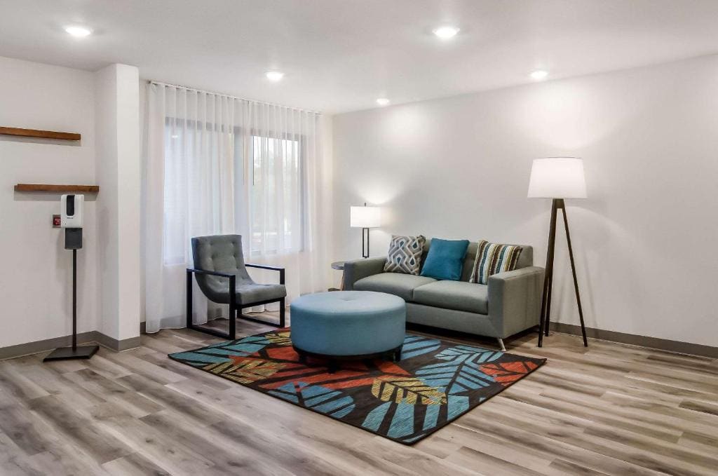 WoodSpring Suites Tacoma - Lakewood - View 4