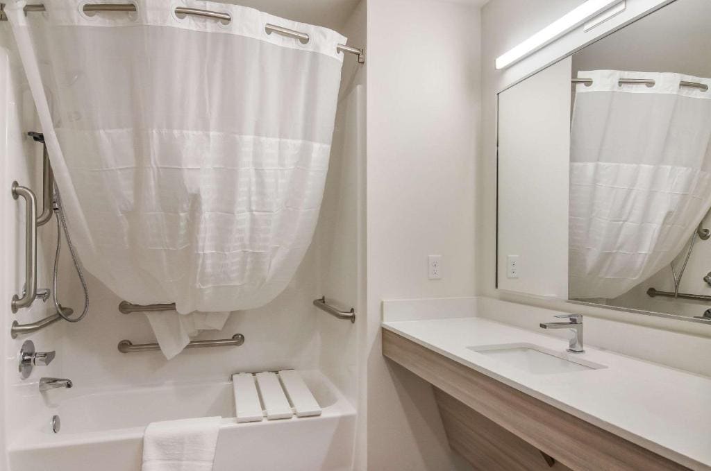 WoodSpring Suites Tacoma - Lakewood - View 5