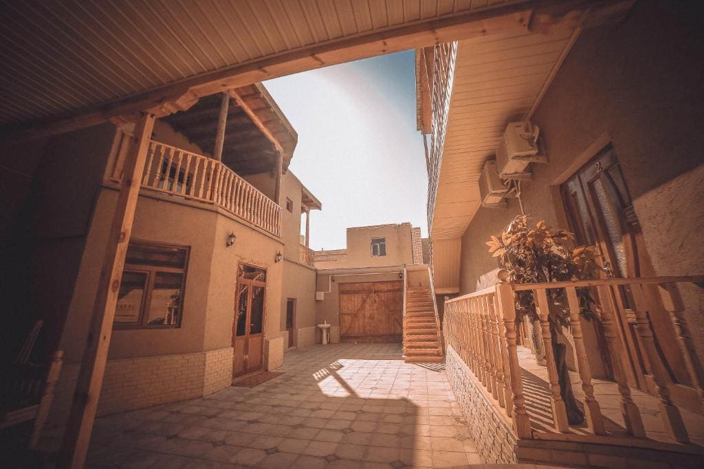 Oqilanur Guest House - Main view