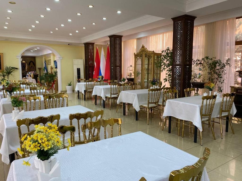 Rangrez Hotel - Main view