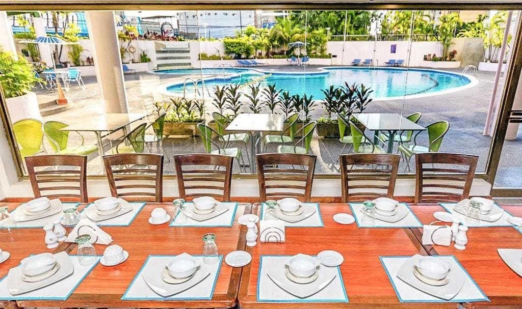 Hotel Cristina Suites - View 4