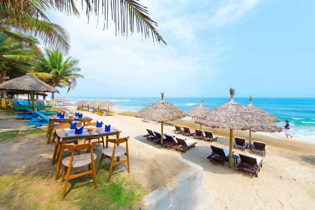 Ally Beach Boutique Hotel Hoian - View 4