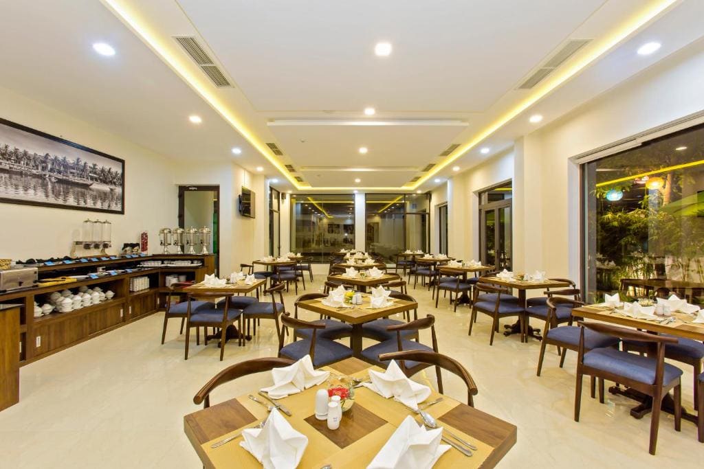Ally Beach Boutique Hotel Hoian - View 3