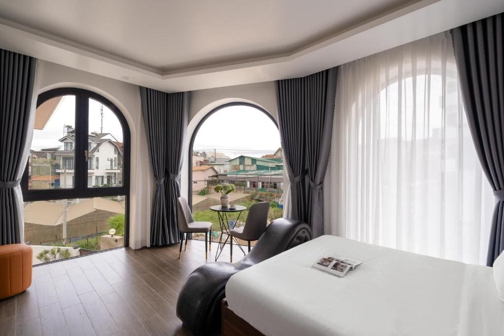 Anteaus Hotel Đà Lạt - View 2