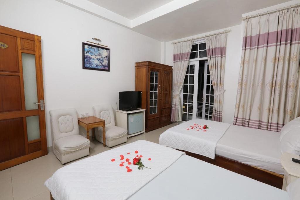 Chim Go Kien Mini Hotel - View 7