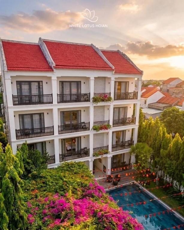White Lotus Hotel Hoian - Main view