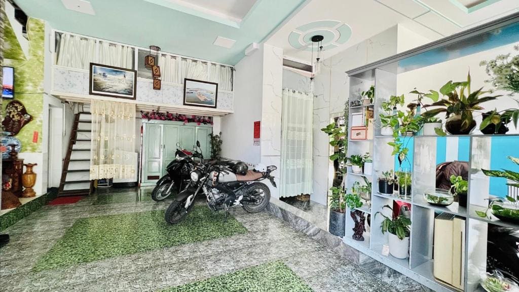 Nhà nghỉ IZUMI Phương Trang - Προβολή 6