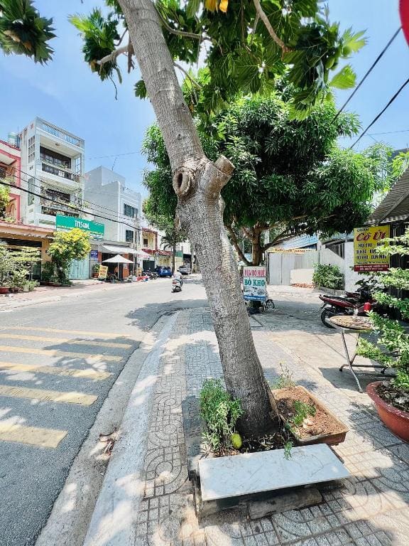 Nhà nghỉ IZUMI Phương Trang - Προβολή 4