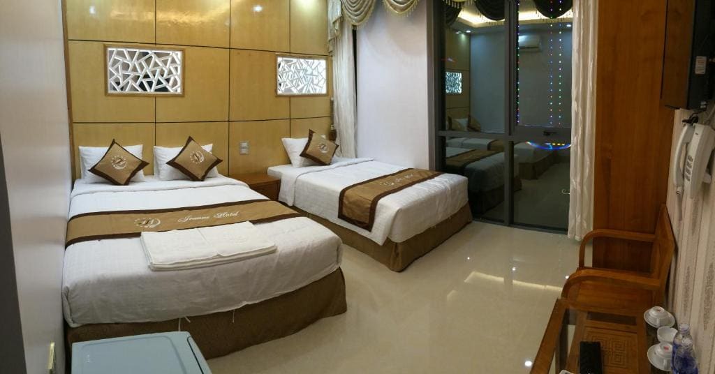 Jeanne Hotel - View 6