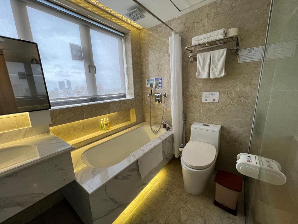 Azumaya Hotel Hai Phong - View 3
