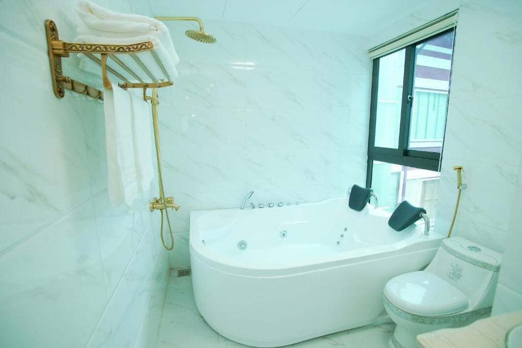 King's Hotel Yên Hòa - View 4