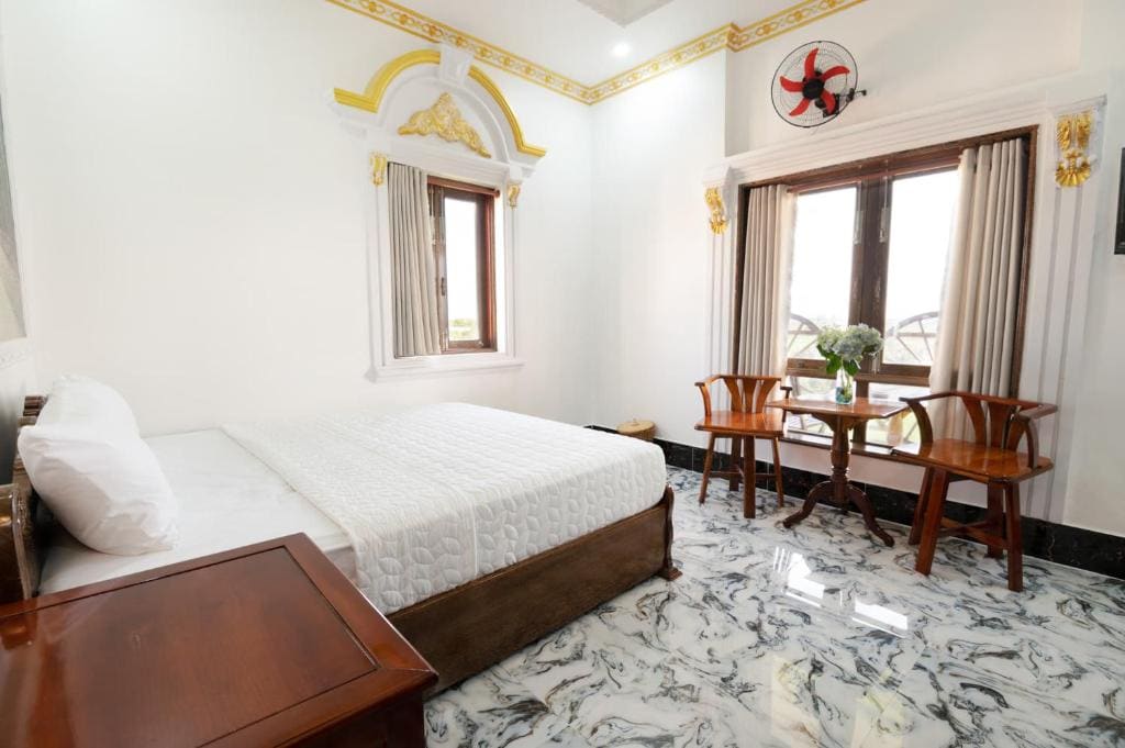 Little Saigon Hotel - View 6