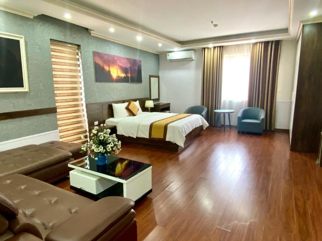 NASA Hotel - Main view