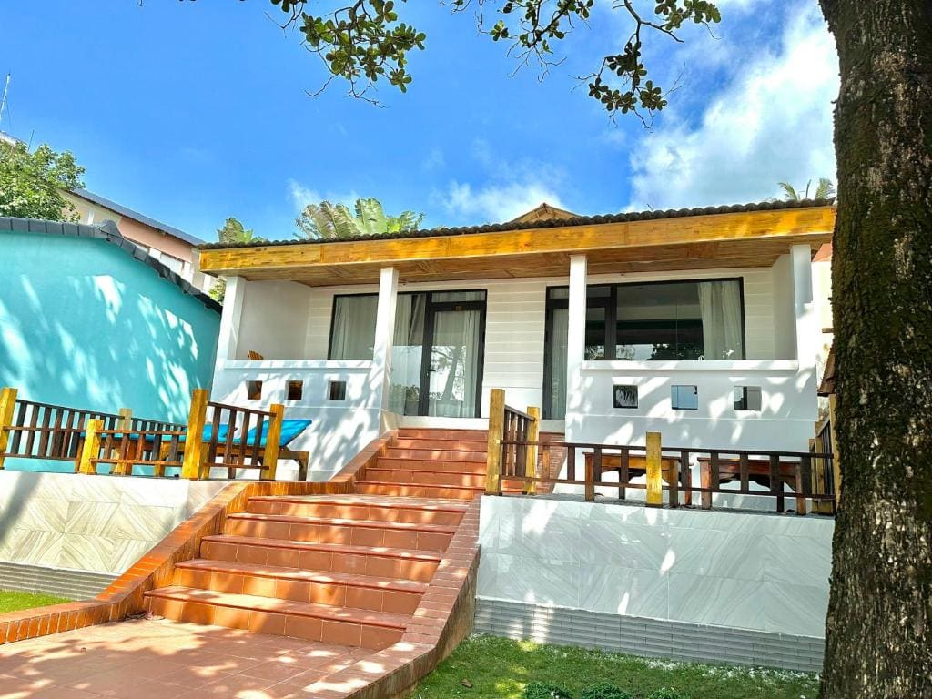 Orange Resort - View 3