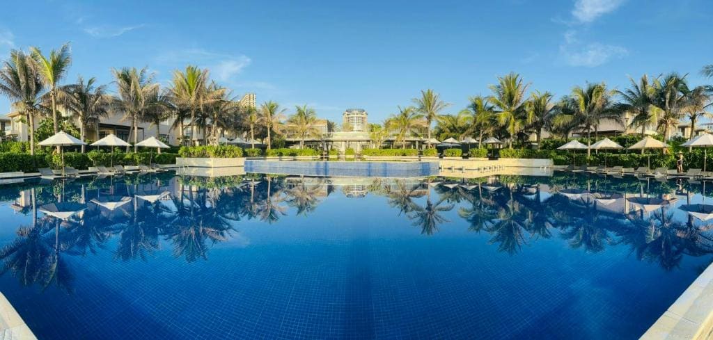 Seascape Villas In Long Beach Cam Ranh - View 4