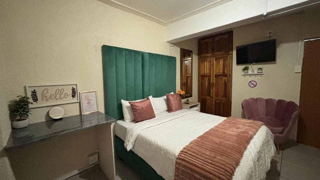 Aneiwa airport lodge - View 7