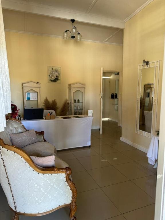 Blue Diamond Lodge - View 7