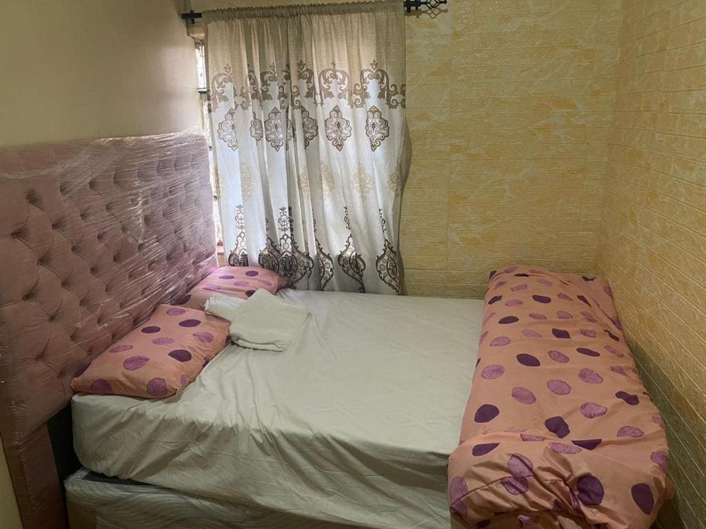 Cardinal Guest House - Main view
