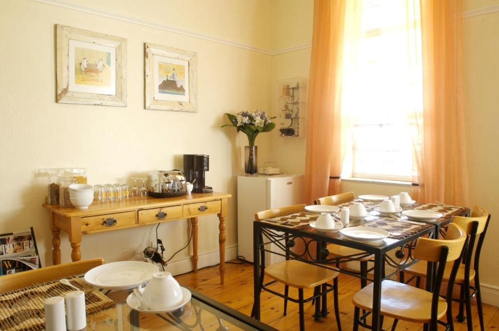 Cheviot Place Guest House - View 7