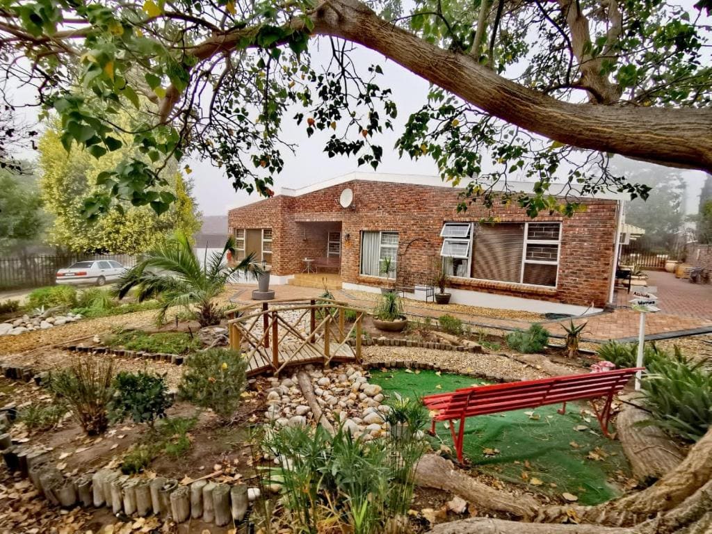 Coral Tree Guest Rooms - Main view