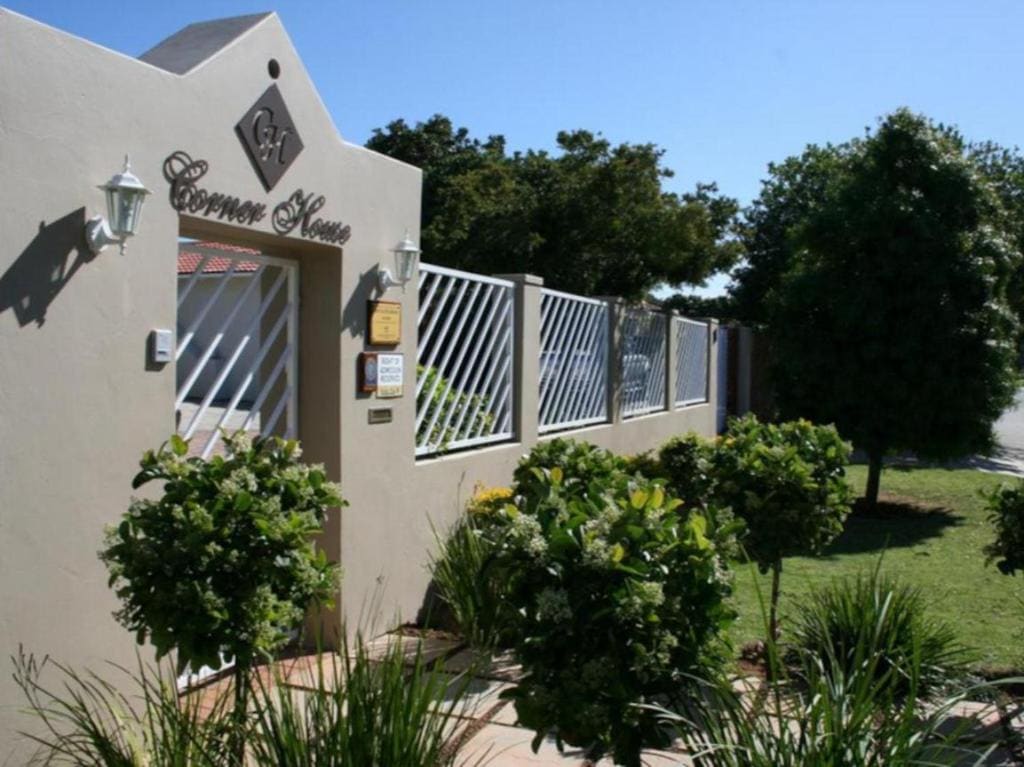 Corner House Accommodation - View 4