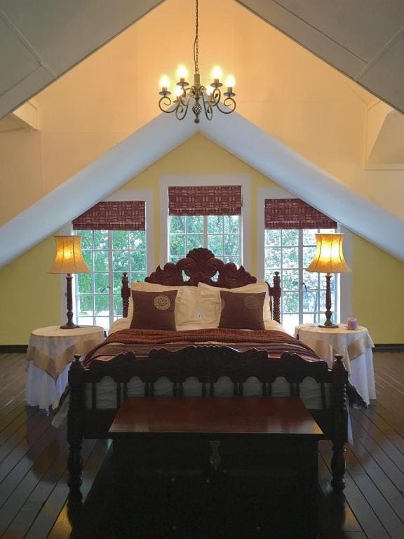 Diggersrest Lodge - View 2