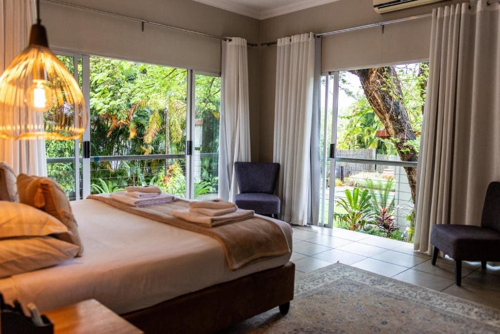 Elegant Lodge & Conference Center - View 2