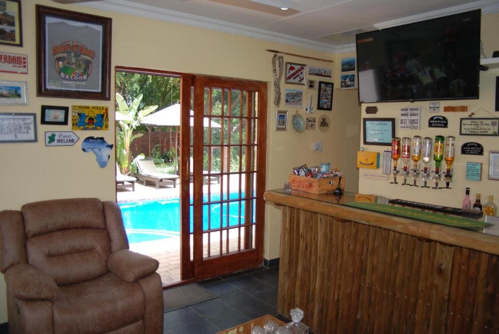 Journey's Inn Africa Guest Lodge - View 4