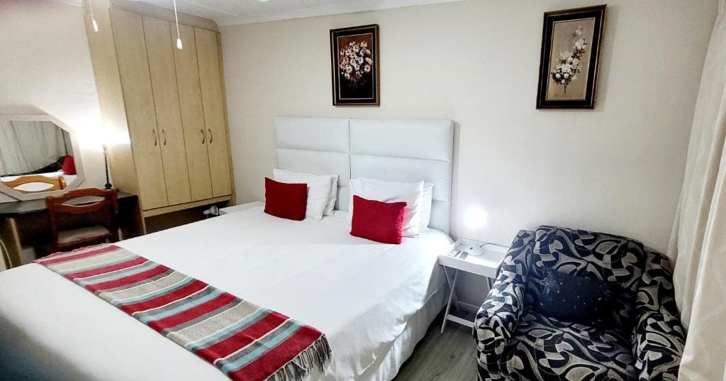 Kennington Palms B&B/Self Catering - View 7
