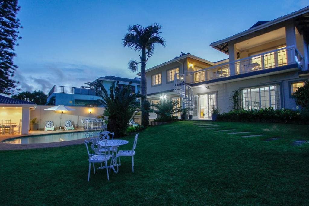 Blue Waves Lodge - Main view