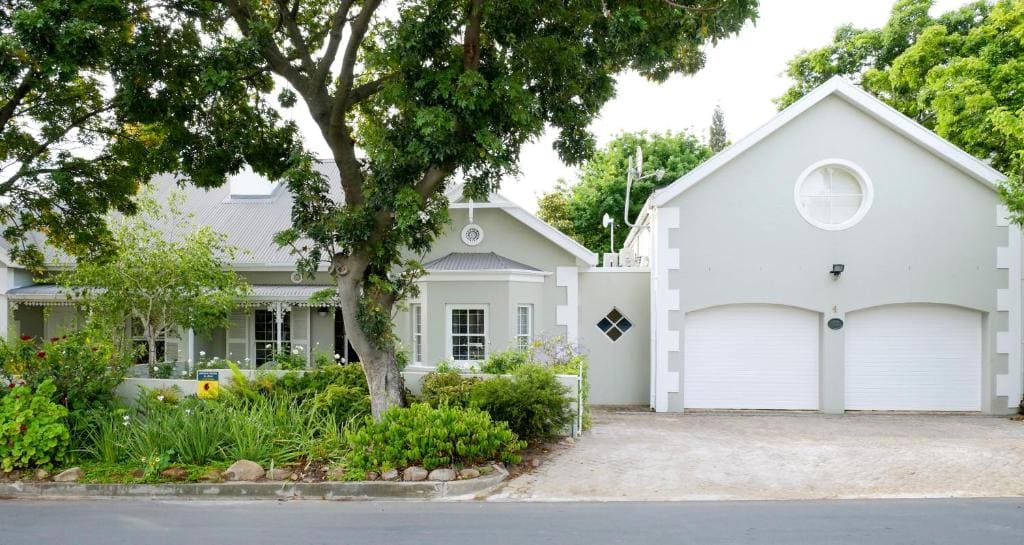 Laurel Cottage - Main view